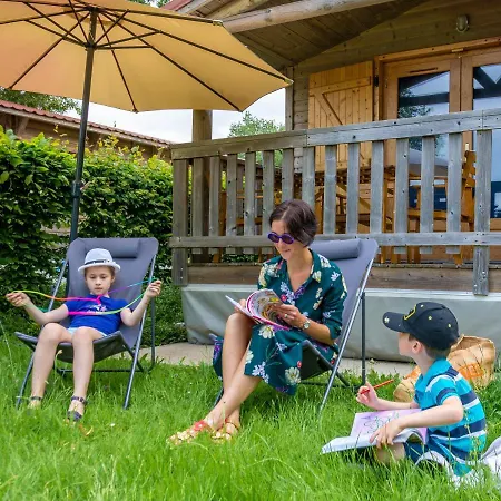 Camping De L'hippodrome Campeggio